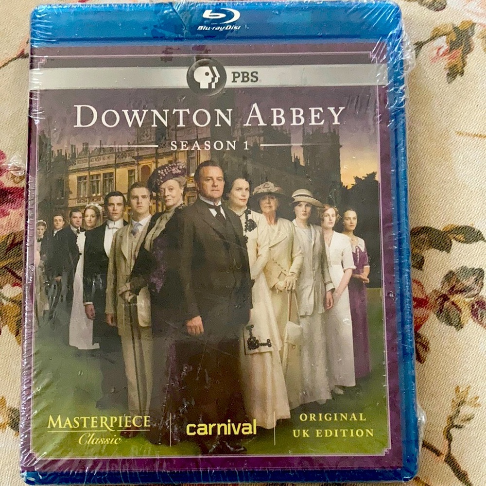 Downtown Abbey season 1 DVD. Unopened